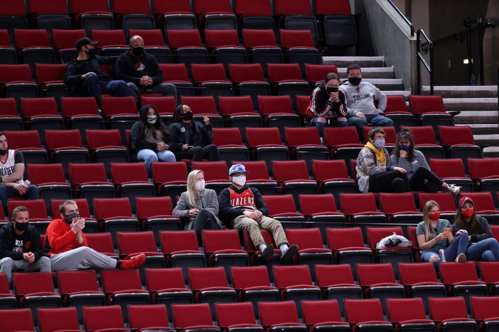 Blazers fans